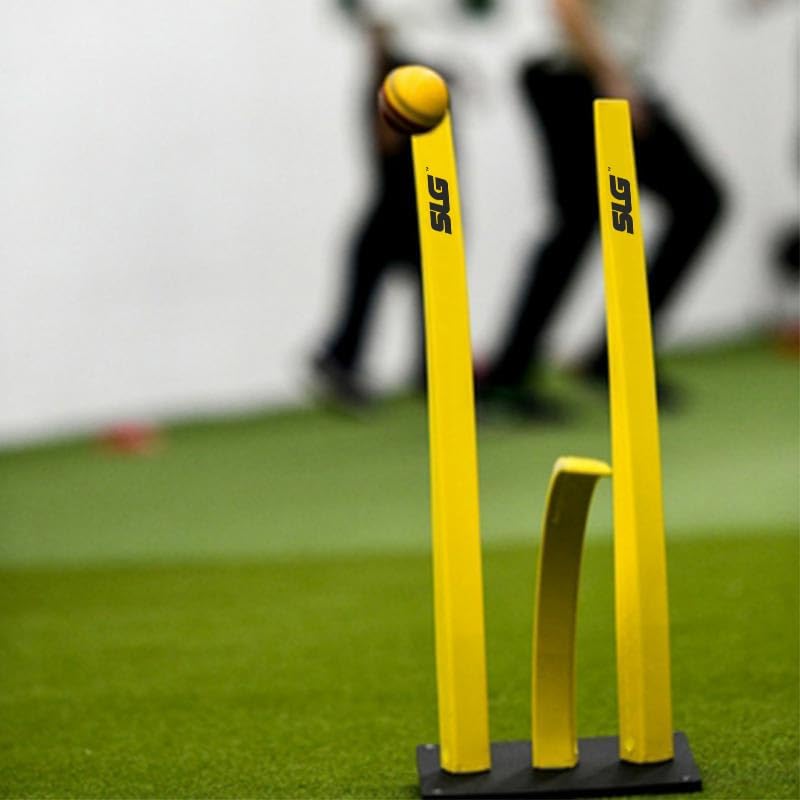 SLG Flexible Cricket Triple Stump with Base – Durable Training Equipment for Bowling & Fielding Practice (Pack of 1)