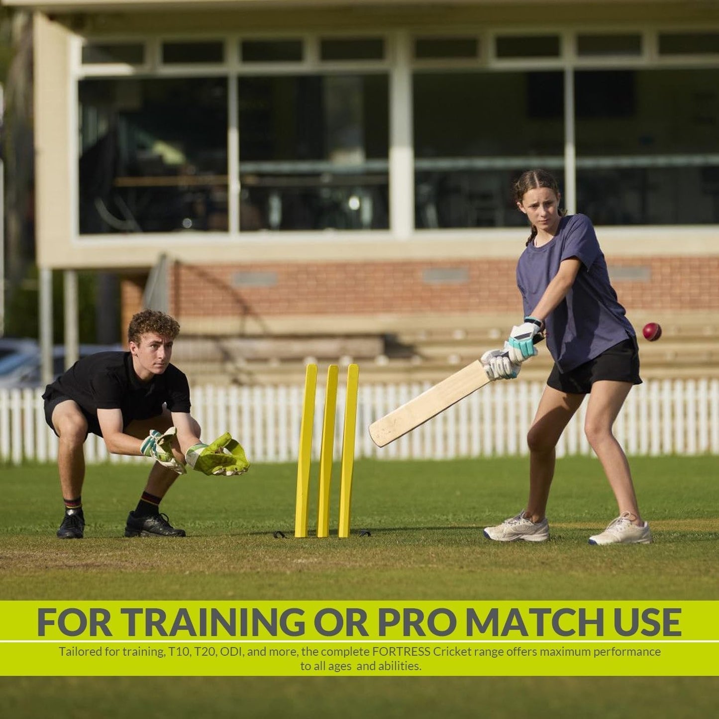 SLG Flexible Cricket Triple Stump with Base – Durable Training Equipment for Bowling & Fielding Practice (Pack of 1)